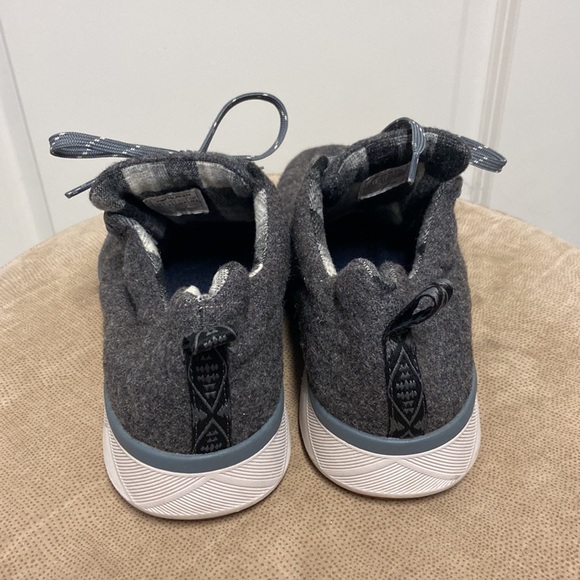 Pendleton Sneakers - Picture 4 of 8